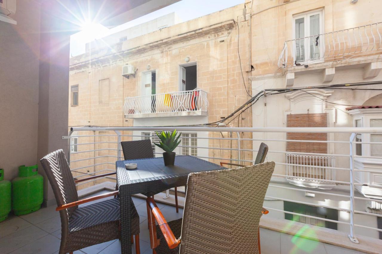 Seaside View Close To Sliema Ferries By Jl Exterior photo